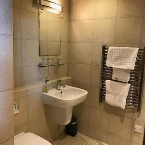 Twin Room Bath